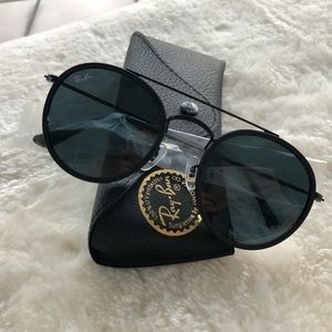 Ray-Ban round bridge black sunglasses